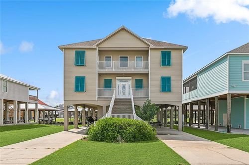 2417 Bench Blvd, Saint Bernard, LA, 70085-7787 | Card Image
