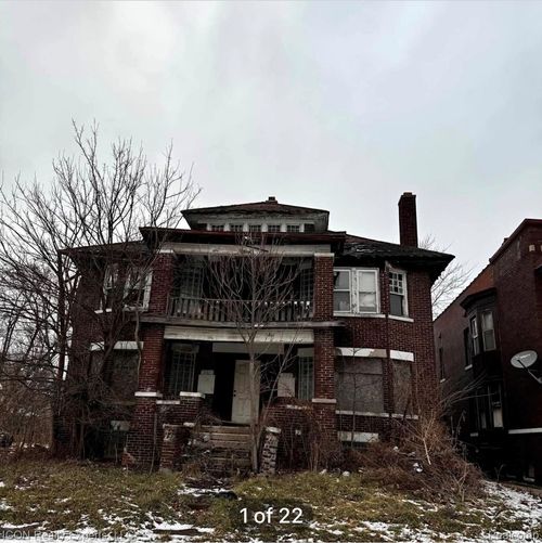 224 Elmhurst St, Highland Park, MI, 48203-1737 | Card Image