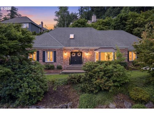 17981 Meadowlark Ln, LakeOswego, OR, 97034 | Card Image