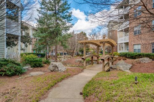 215-2025 Woodmont Blvd, Nashville, TN, 37215-1564 | Card Image