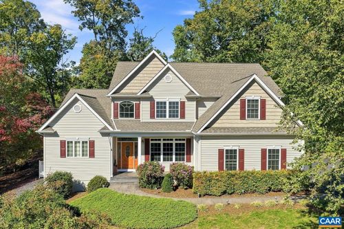 11 Fleetwood Dr, PALMYRA, VA, 22963-2652 | Card Image