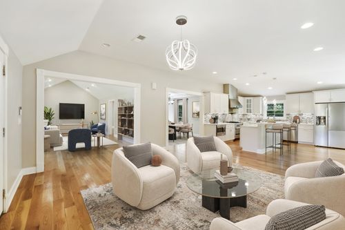 5909 Old Harding Pike, Nashville, TN, 37205-3609 | Card Image