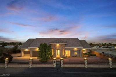 4900 N Miller Lane, House other with 5 bedrooms, 4 bathrooms and null parking in Las Vegas NV | Image 3