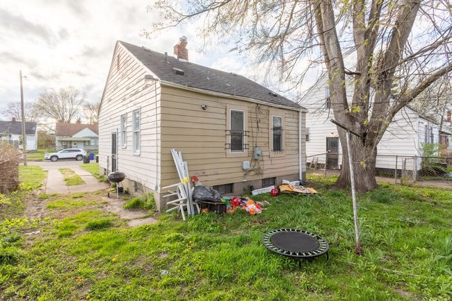 19672 Anglin St, House other with 2 bedrooms, 1 bathrooms and null parking in Detroit MI | Image 14
