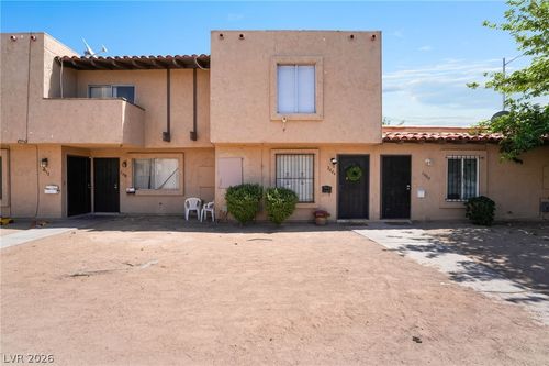 2004 Winwood St, Las Vegas, NV, 89108-3153 | Card Image