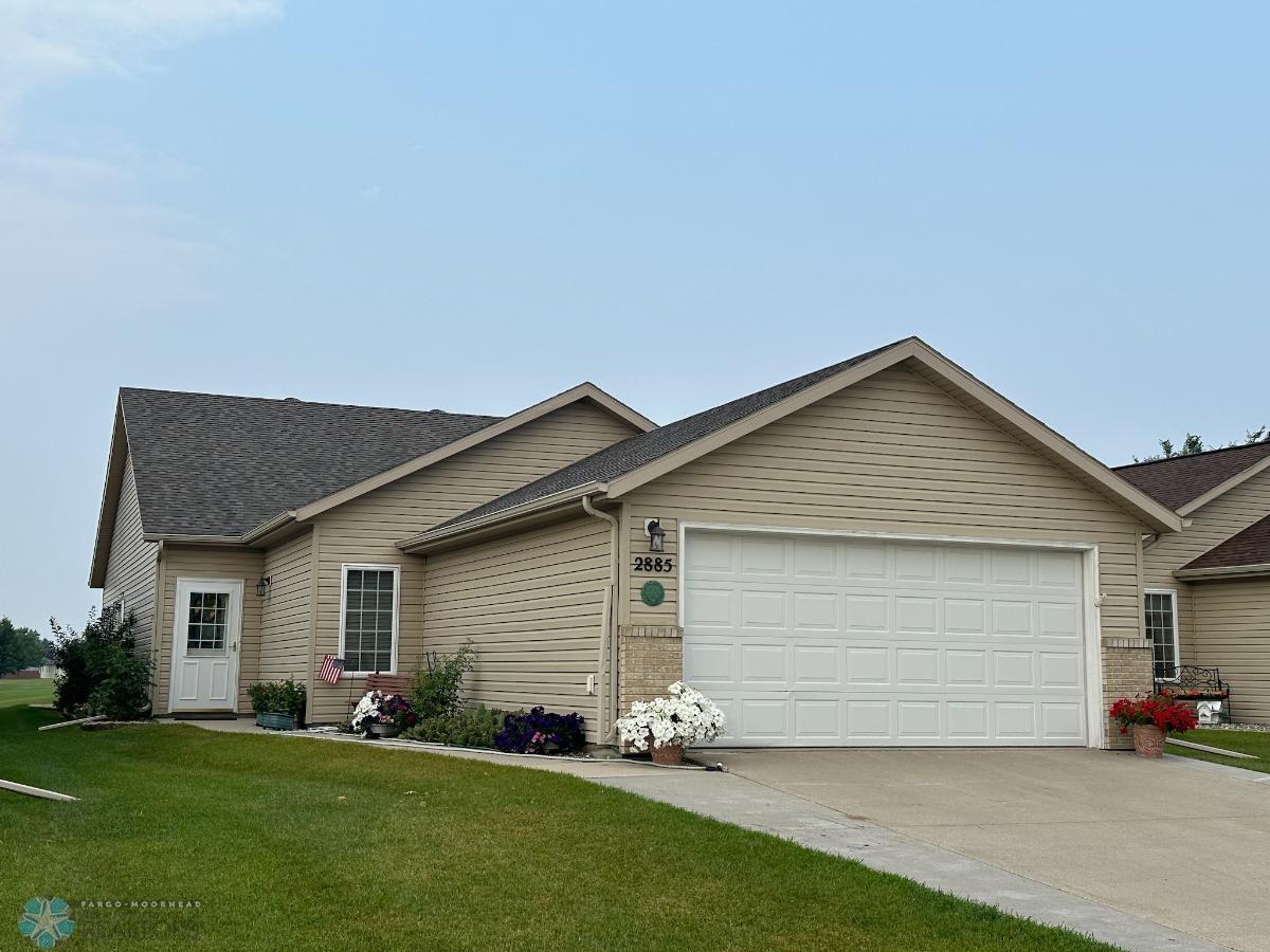 35th St, Moorhead, MN 56560 #1