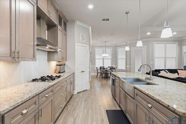 2502 Oasis Dr, House other with 4 bedrooms, 3 bathrooms and null parking in Longview TX | Image 13