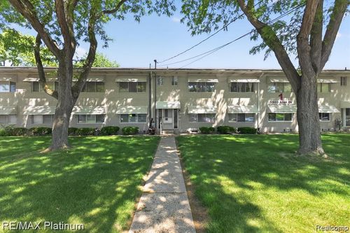 8-5980 Alan Drive, Brighton Township, MI, 48116 | Card Image