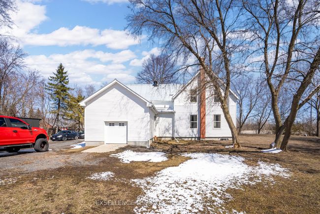 1654 County Rd, House other with 4 bedrooms, 2 bathrooms and 6 parking in Dunvegan ON | Image 43