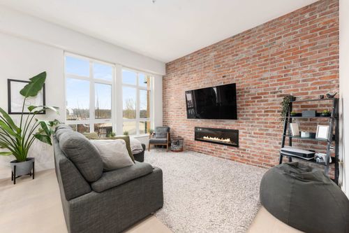 303-300 Salter St, New Westminster, BC, V3M0L9 | Card Image