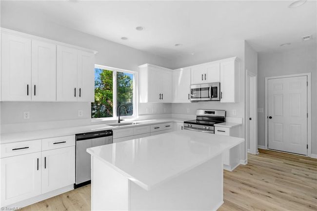 307 Princeton Ave, House other with 3 bedrooms, 3 bathrooms and null parking in High Point NC | Image 13