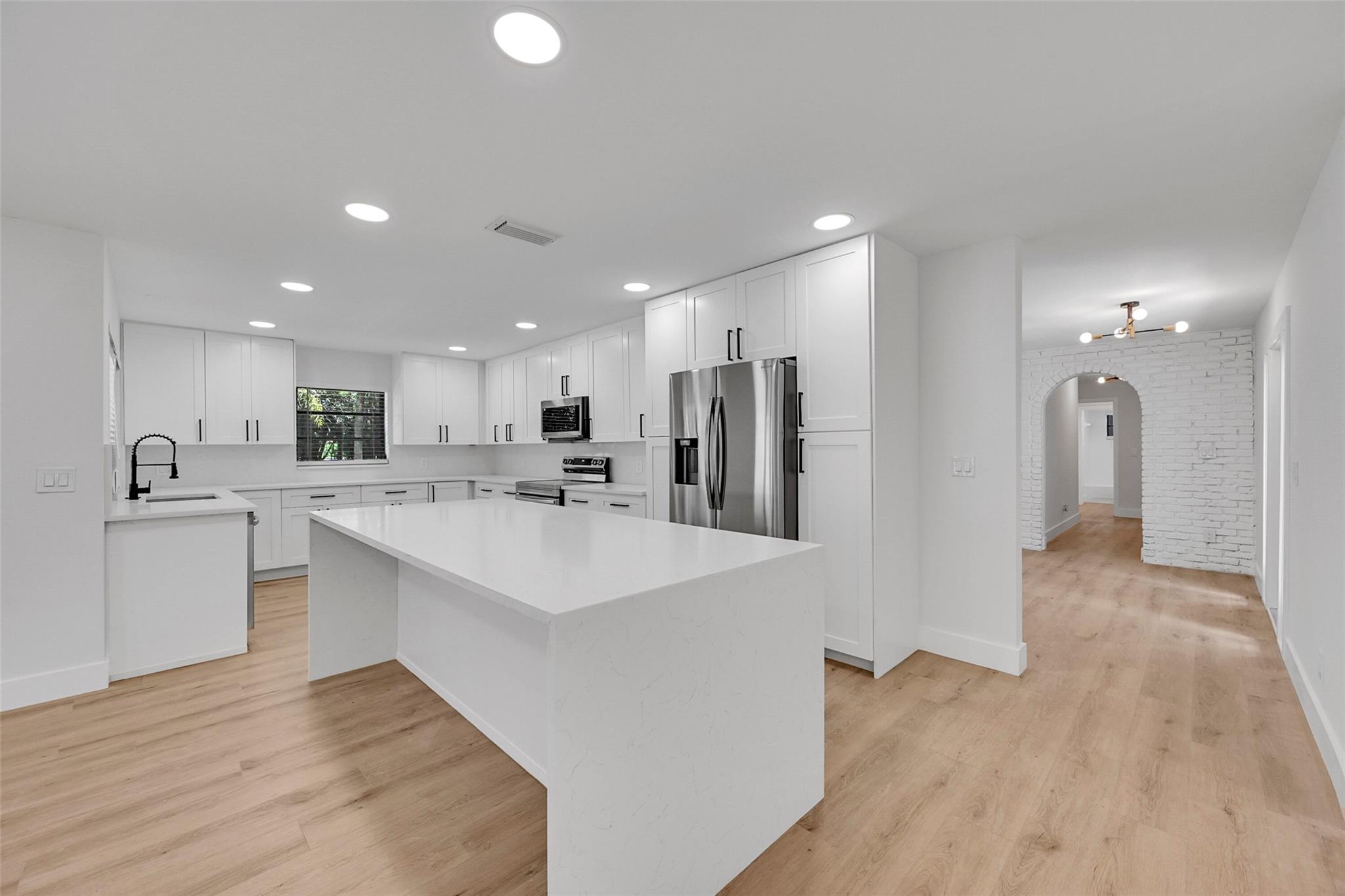 49th Pl, Fort Lauderdale, FL 33330