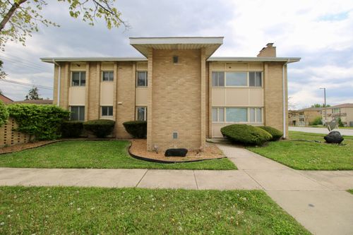 10357 Wight St, Westchester, IL, 60154-4303 | Card Image