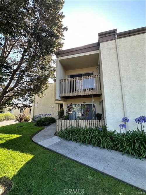 432 Edgehill Ln, Oceanside, CA, 92054-4712 | Card Image