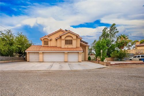 5597 S Pecos Rd, Las Vegas, NV, 89120-1905 | Card Image