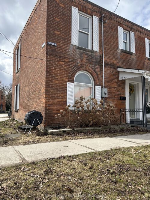 467 14th St W, Owen Sound, ON, N4K3Y3 | Card Image