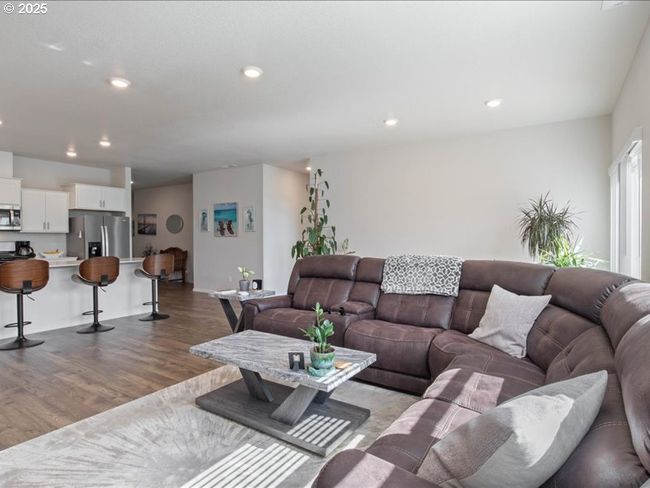 2622 26 Th Loop, House other with 3 bedrooms, 2 bathrooms and 2 parking in Springfield OR | Image 25