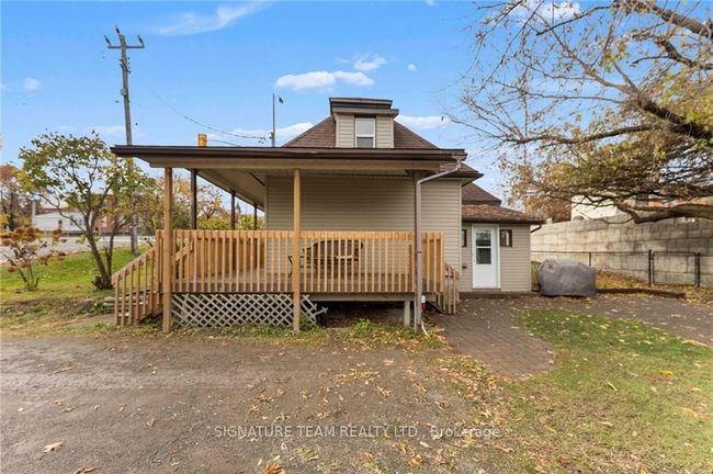 8 Main St, House other with 2 bedrooms, 1 bathrooms and 2 parking in Cobden ON | Image 4