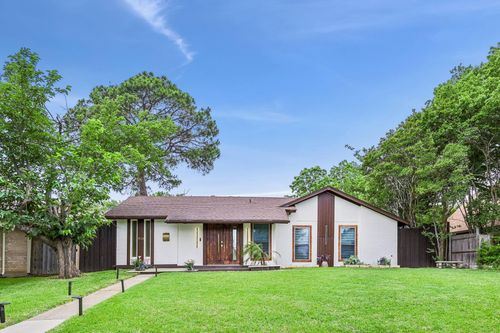 3928 Tacoma St, Irving, TX, 75062-7226 | Card Image