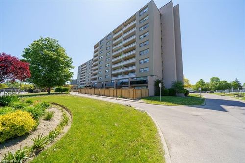 602-15 Albright Rd, Hamilton, ON, L8K5J2 | Card Image