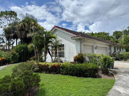 18554 Se Old Trail Dr E, Jupiter, FL, 33478-1804 | Card Image