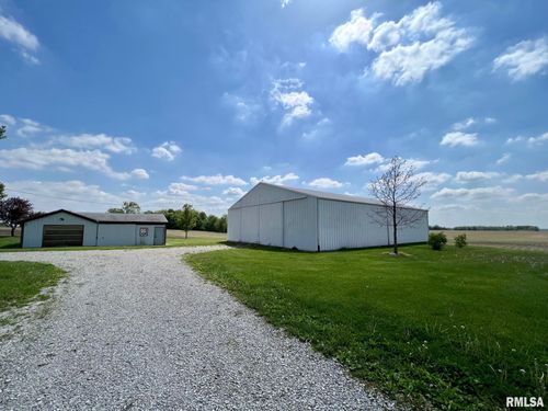 11902 Cass Road, Buffalo, IL, 62515 | Card Image