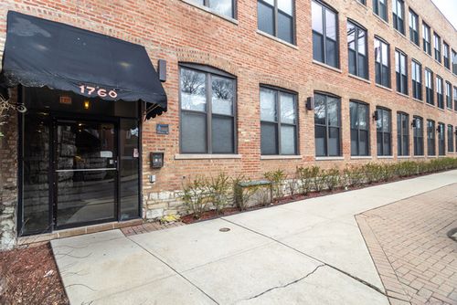 305-1760 W Wrightwood Ave, Chicago, IL, 60614-1950 | Card Image