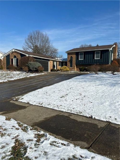 2824 Balsam Dr, Springfield, OH, 45503-1246 | Card Image