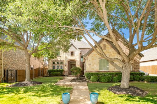 7913 Forest View Ct, North Richland Hills, TX, 76182-7358 | Card Image