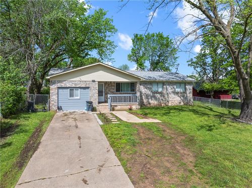1002 Easy Ave, Green Forest, AR, 72638-3617 | Card Image
