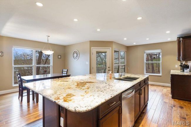 1500 Swiss Village Rd, House other with 1 bedrooms, 4 bathrooms and 2 parking in OSAGE BEACH MO | Image 9