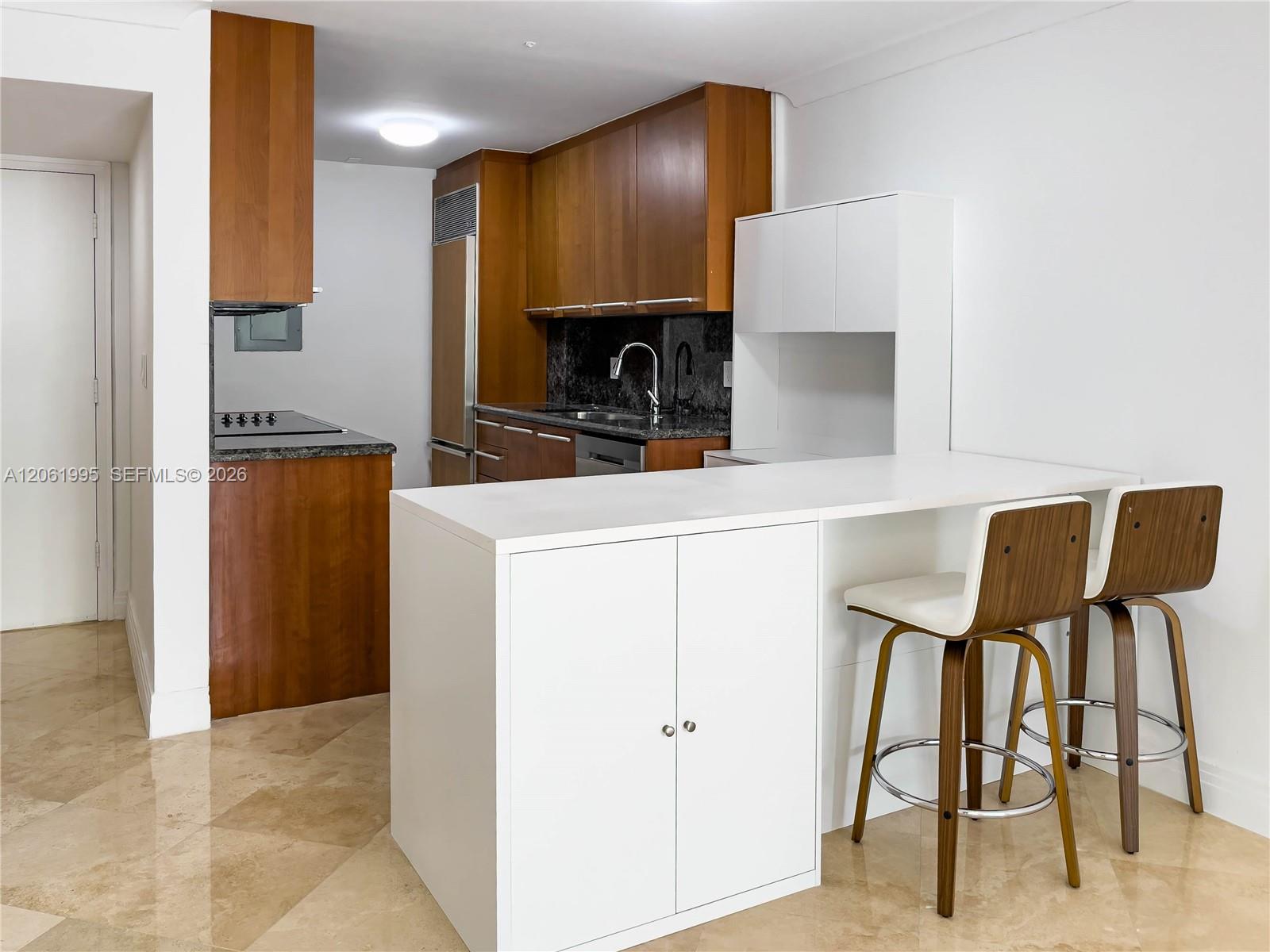 Residential Lease in Miami Beach 4