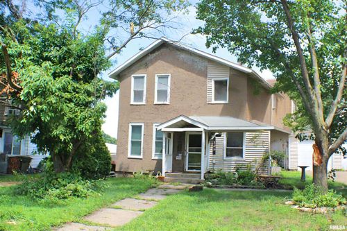738 9th Ave S, Clinton, IA, 52732-6331 | Card Image