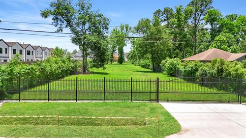 1209 De Soto St, Houston, TX, 77091-3912 | Card Image