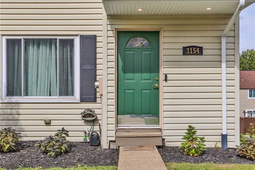 3154 Camberly Dr, Gibsonia, PA, 15044-8467 | Card Image