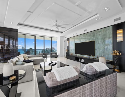 400-cabana-18975 Collins Ave, Sunny Isles Beach, FL, 33160-2300 | Card Image