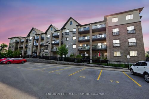 206-40 Ferndale Dr S, Barrie, ON, L4N2L3 | Card Image