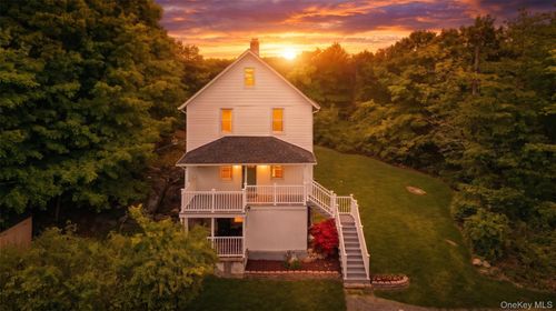 27 Boulder Ave, Hillburn, NY, 10931-1060 | Card Image