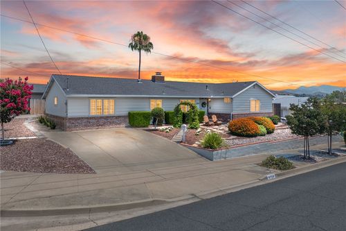 8756 Rumson Dr, Santee, CA, 92071-2320 | Card Image