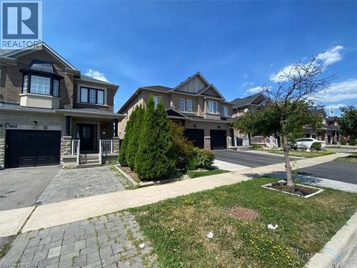 upper-131 Argento Cres, Woodbridge, ON, L4H0B7 | Card Image