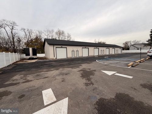 unit-5-7025 Unit 5 Bristol Pike, LEVITTOWN, PA, 19057-4707 | Card Image