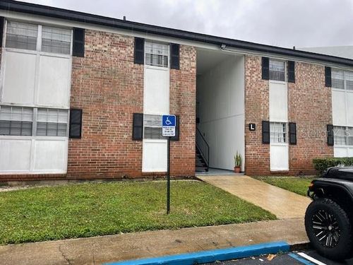 apt-q104-5317 Curry Ford Rd, ORLANDO, FL, 32812-8837 | Card Image