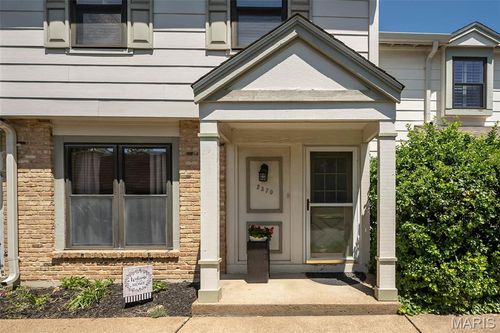 2370 Hidden Meadow Ln, Ballwin, MO, 63021-5839 | Card Image