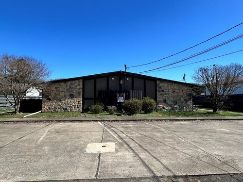 703 Park Avenue, New Martinsville, WV, 26155 | Card Image