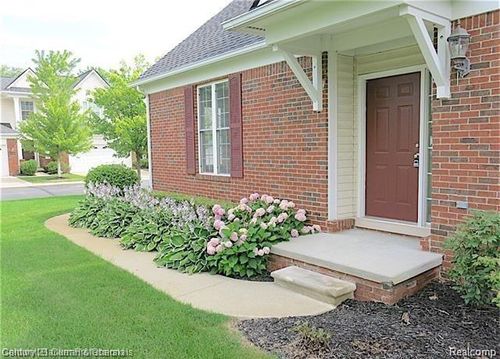29275 Weston Dr, Novi, MI, 48377-2892 | Card Image