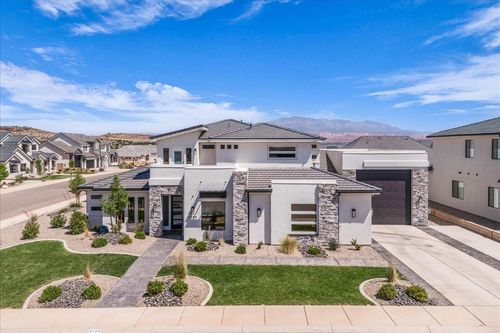 2725 E Ashwood Ln, St George, UT, 84790-2659 | Card Image