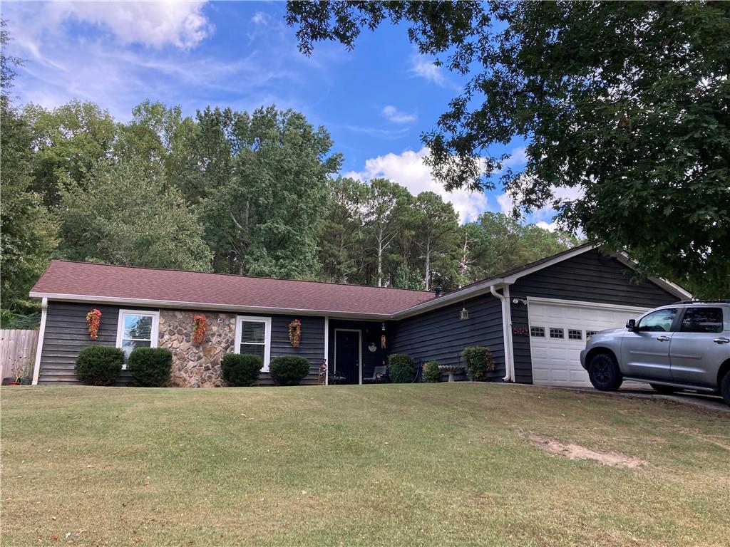 Maple Bend Trl, Lawrenceville, GA 30043