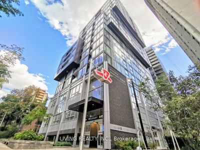 1006 - 17 Dundonald St, Condo with 2 bedrooms, 1 bathrooms and 1 parking in Toronto ON | Image 1