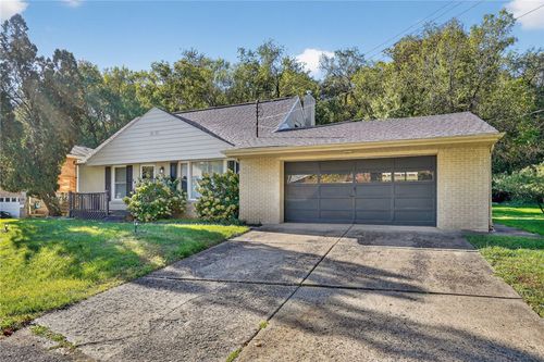 546 Roseland Ave, Pittsburgh, PA, 15214-1212 | Card Image