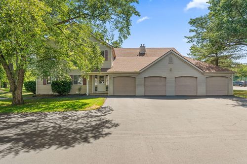 2119 Dogwood Ln, Chesterton, IN, 46304-3012 | Card Image